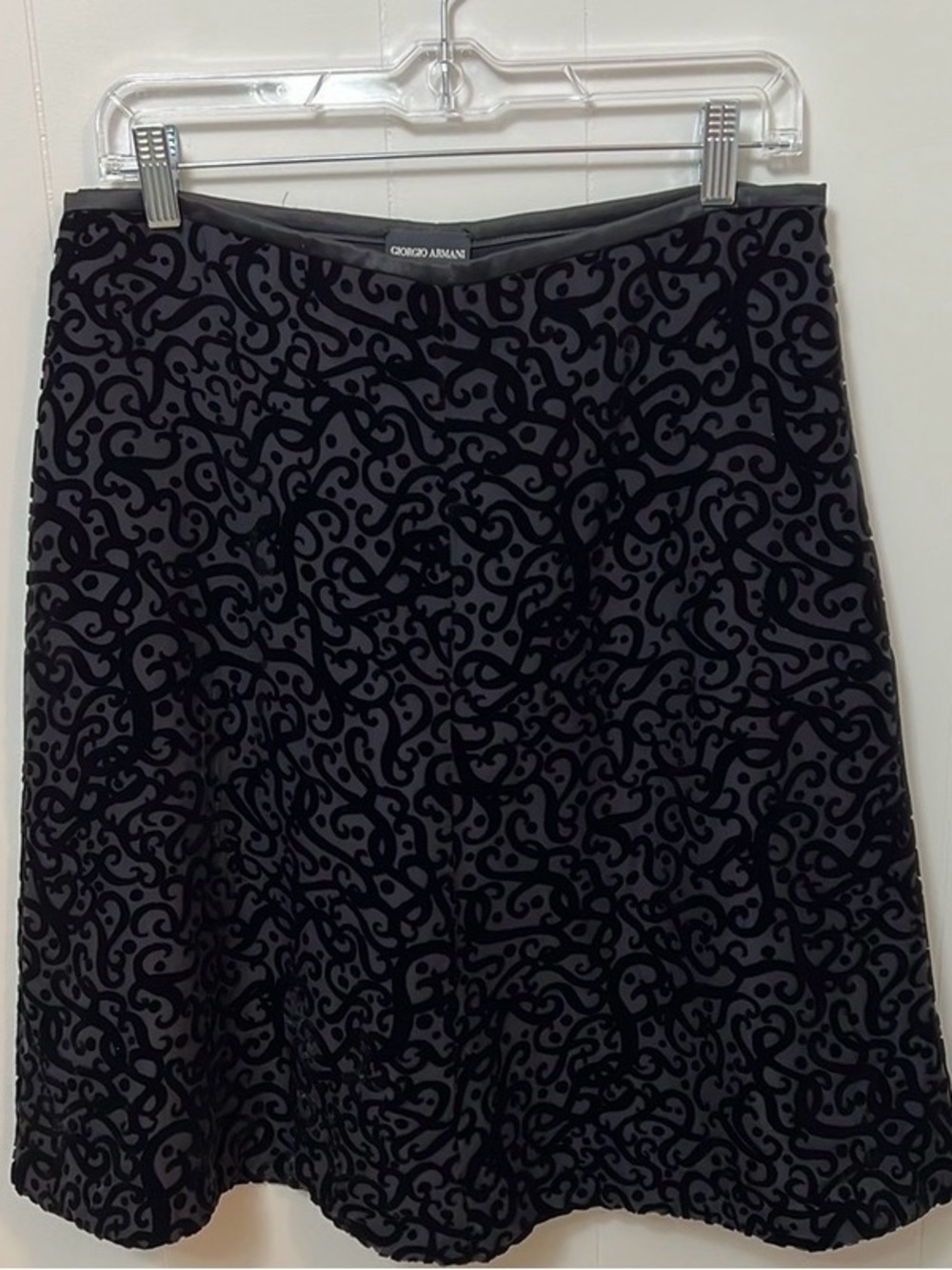 Giorgio Armani Jet Black Damask Velvet Silk A Line Midi Skirt Size IT 46 US 10